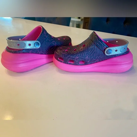 Crocs - Barbie Crush - Picture 3 of 8